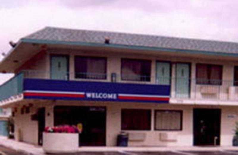 Motel 6 Ontario Airport Exterior photo